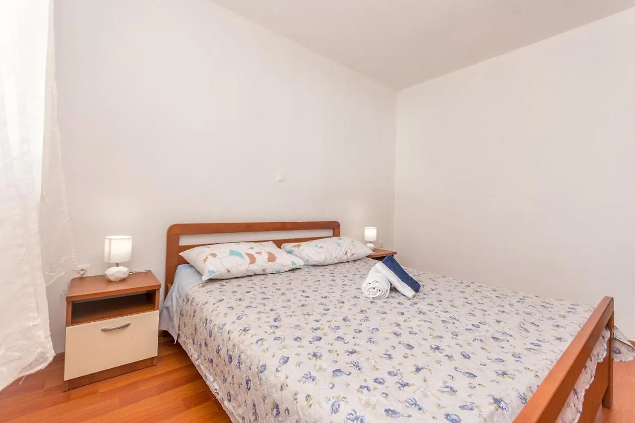 Vila House Quercus Dobropoljana
