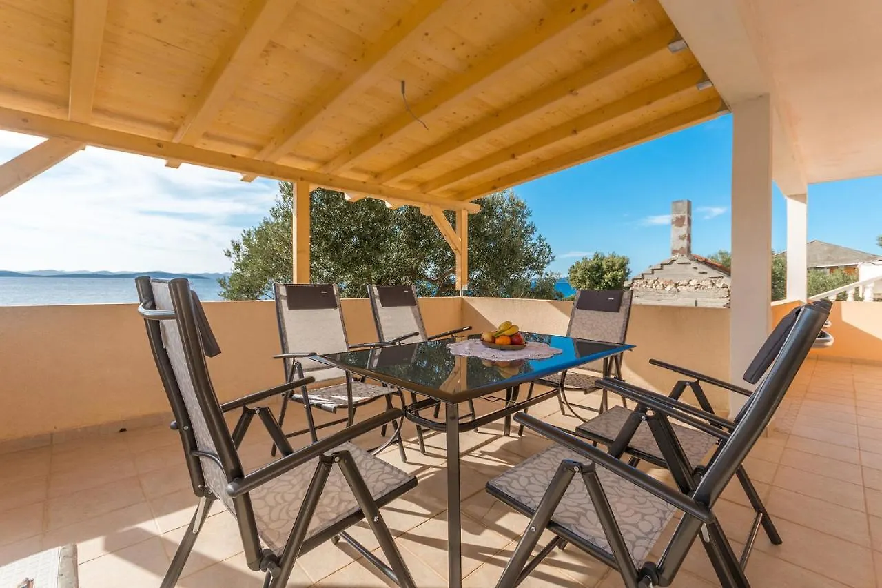 House Quercus Villa Dobropoljana Croatia