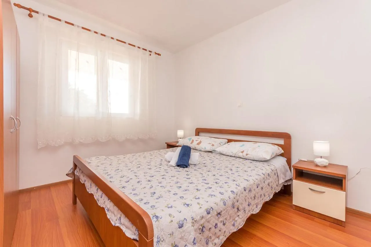 House Quercus Villa Dobropoljana Holiday home